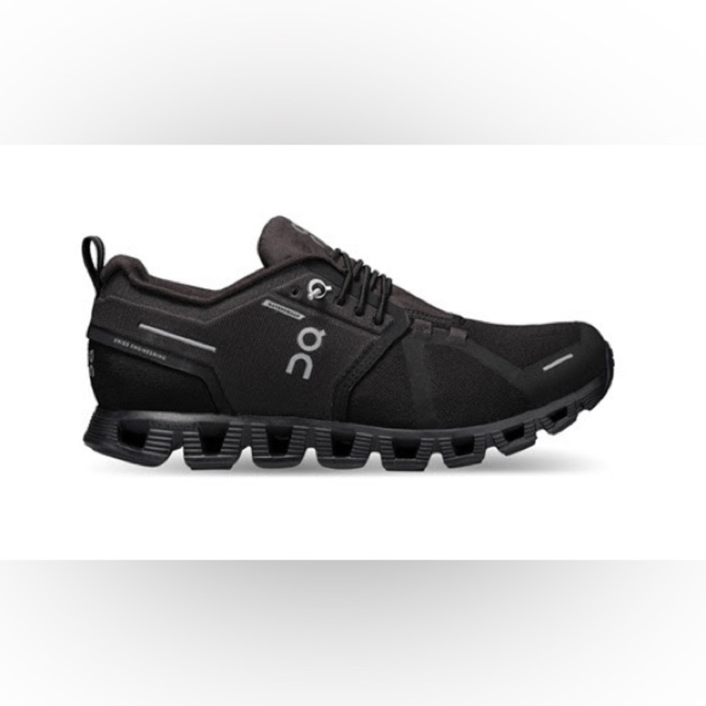 On Cloud 5 Waterproof Sneakers US 6.5